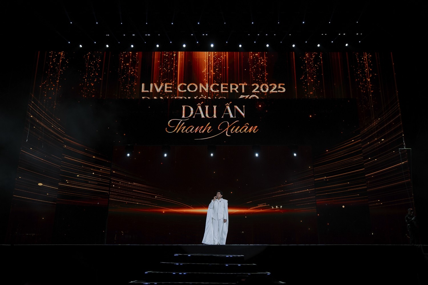 Đan Trường tung 'secrect' sau dấu ấn live concert kỷ niệm 30 năm ca hát