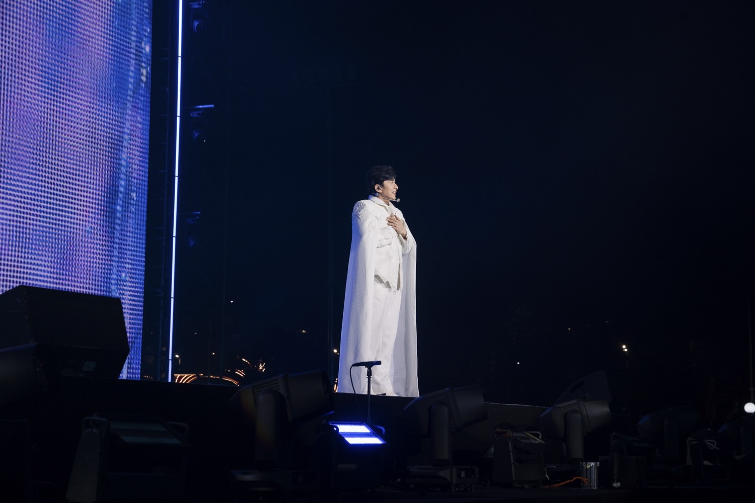 Đan Trường tung 'secrect' sau dấu ấn live concert kỷ niệm 30 năm ca hát