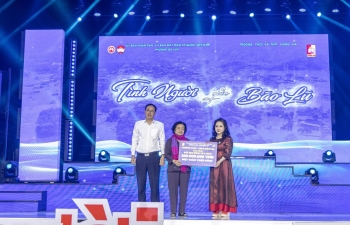 Đông đảo nghệ sĩ Việt đồng hành với chương trình 'Tình người giữa bão lũ'