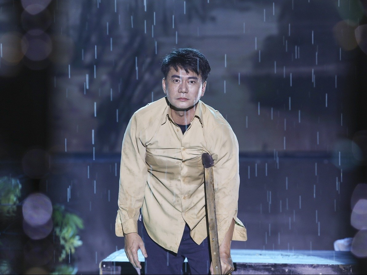 'Tình Bolero 2025': Trương Minh Cường bùng nổ cảm xúc với liên khúc về miền Trung, Hiền Trang gây xúc động mạnh với tiết mục về tình mẫu tử