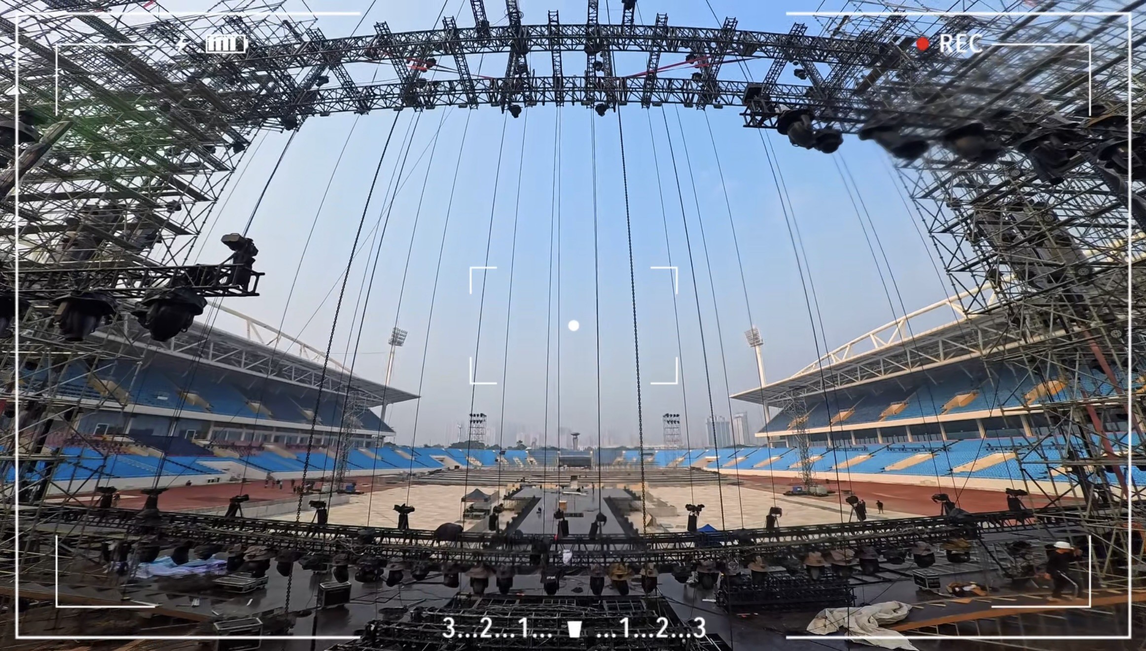 Hé lộ quy mô 'khủng' của Live concert 'Mỹ Tâm 2025: See The Light'