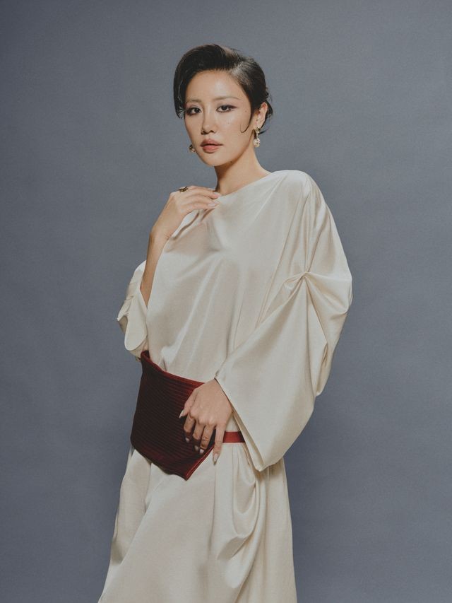 Hồ Ngọc Hà, Phương Mỹ Chi, Trúc Nhân, Văn Mai Hương và DJ Wokeup khuấy động sân khấu chung kết 'Miss Cosmo 2025'