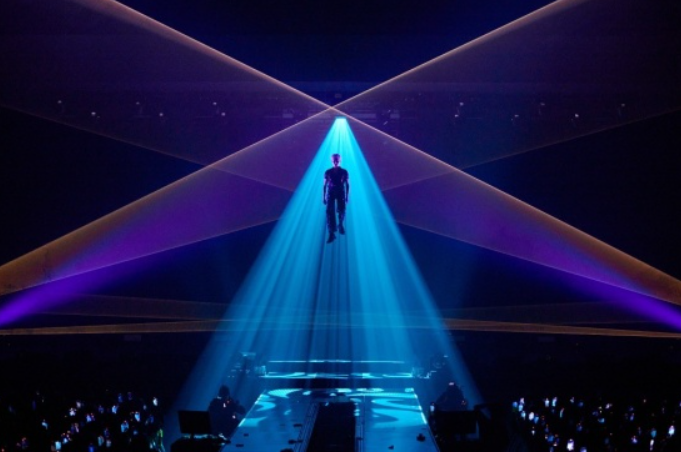 Vũ Cát Tường bị tố đạo nhái NCT?