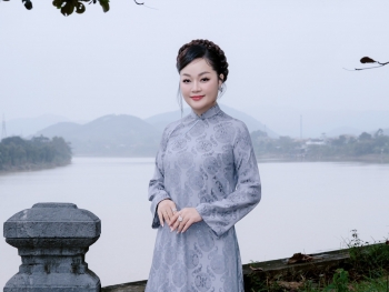 Hoa hậu Hoàng Thanh Nga dịu dàng giữa nét cổ kính của Chùa Thiên Mụ, tôn vinh vẻ đẹp truyền thống Việt