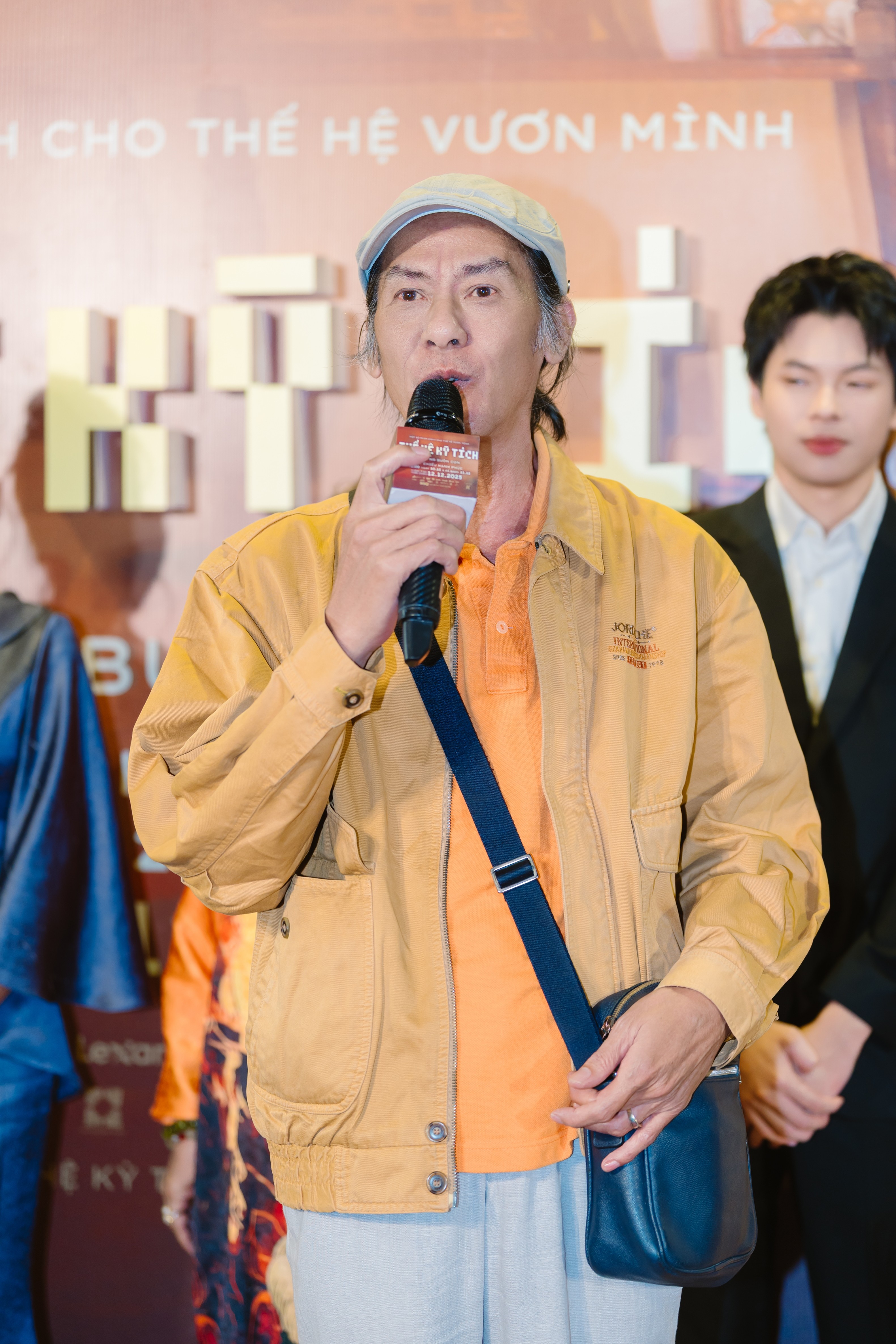 Xúc động khi xem đạo diễn Hoàng Nam kể về một 'Thế hệ kỳ tích'