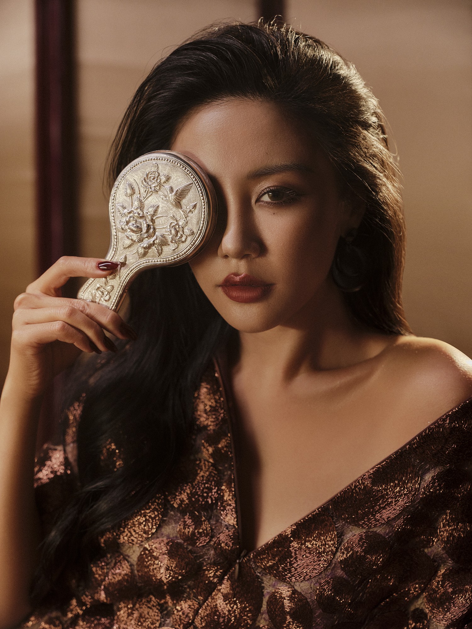 Album 'Giai nhân' của Văn Mai Hương: Sống thật với khao khát yêu và được yêu