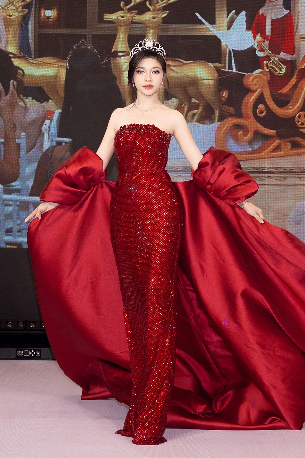 Công bố thí sinh 'Miss World Vietnam 2025': Ai là người kế nhiệm Hoa hậu Ý Nhi?