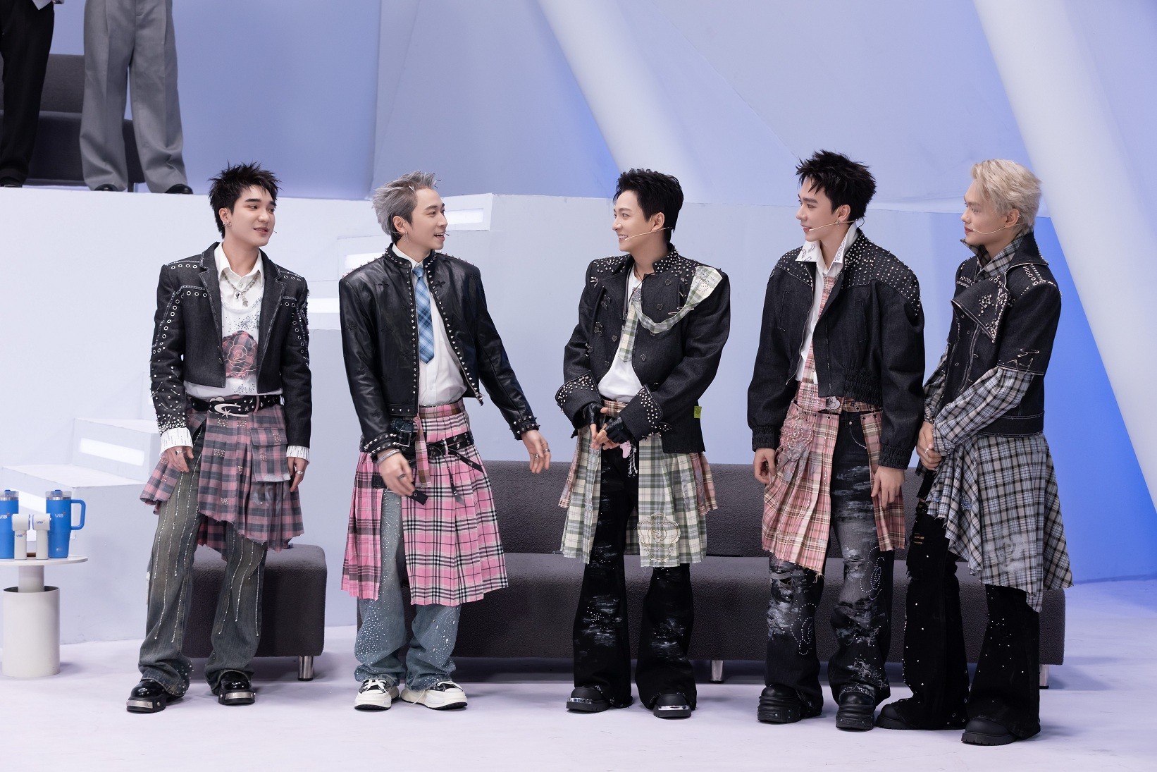 'Anh trai 'Say Hi' 2025' tập 14: Bốn đội trưởng mang 4 màu sắc âm nhạc riêng tại chung kết 2