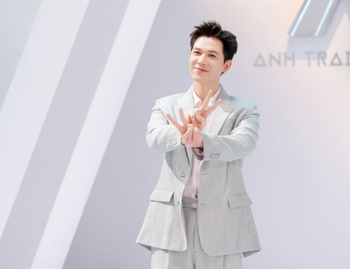 Vì sao Anh Tú Atus bị chê ‘kém duyên’?