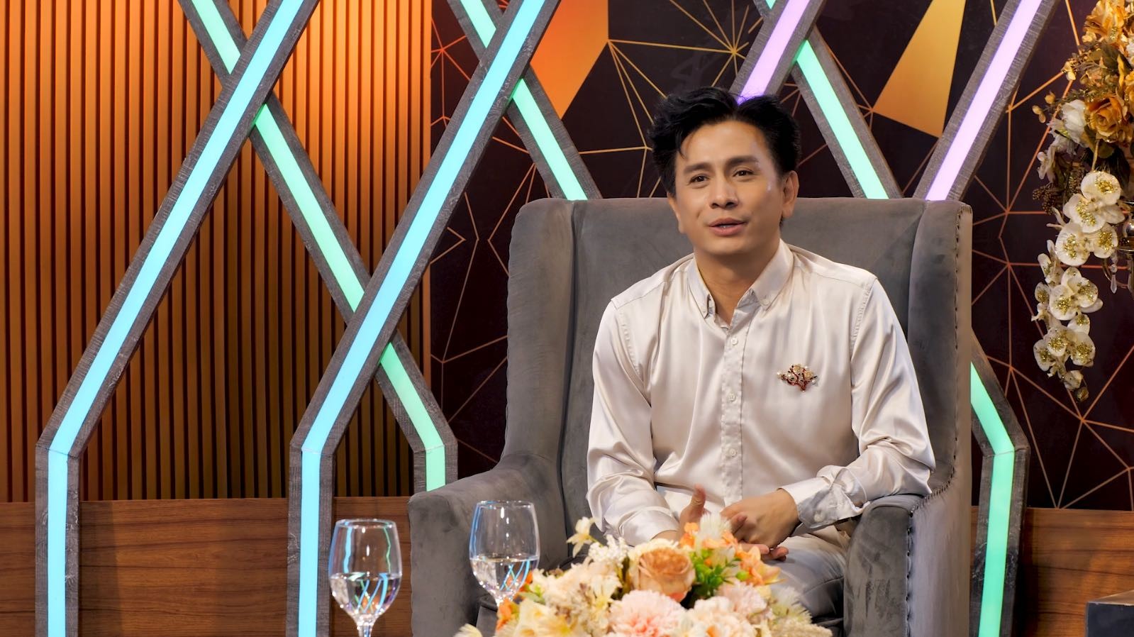 Nghệ sĩ Đình Toàn hơn 2 thập kỷ làm nghệ thuật, khẳng định từng không muốn theo nghề