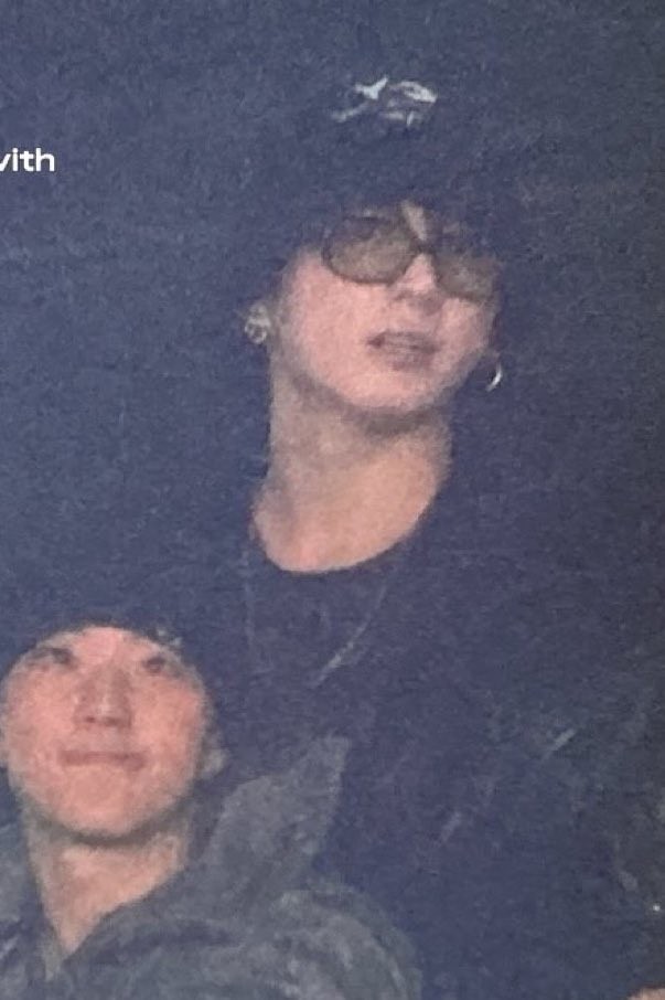 Động thái mới của Jungkook (BTS) bị chỉ trích dữ dội: 'Mập mờ' về mối quan hệ với Winter?