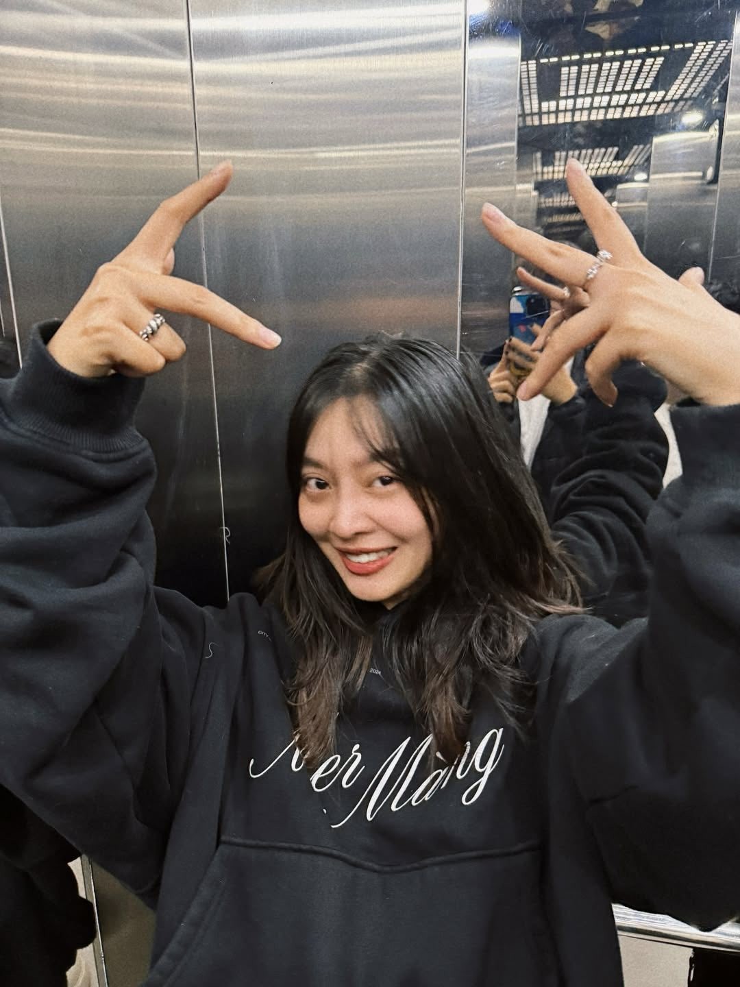 Rapper Low G ghi điểm tuyệt đối với câu chuyện bên nữ Quản lý Dương Fynn