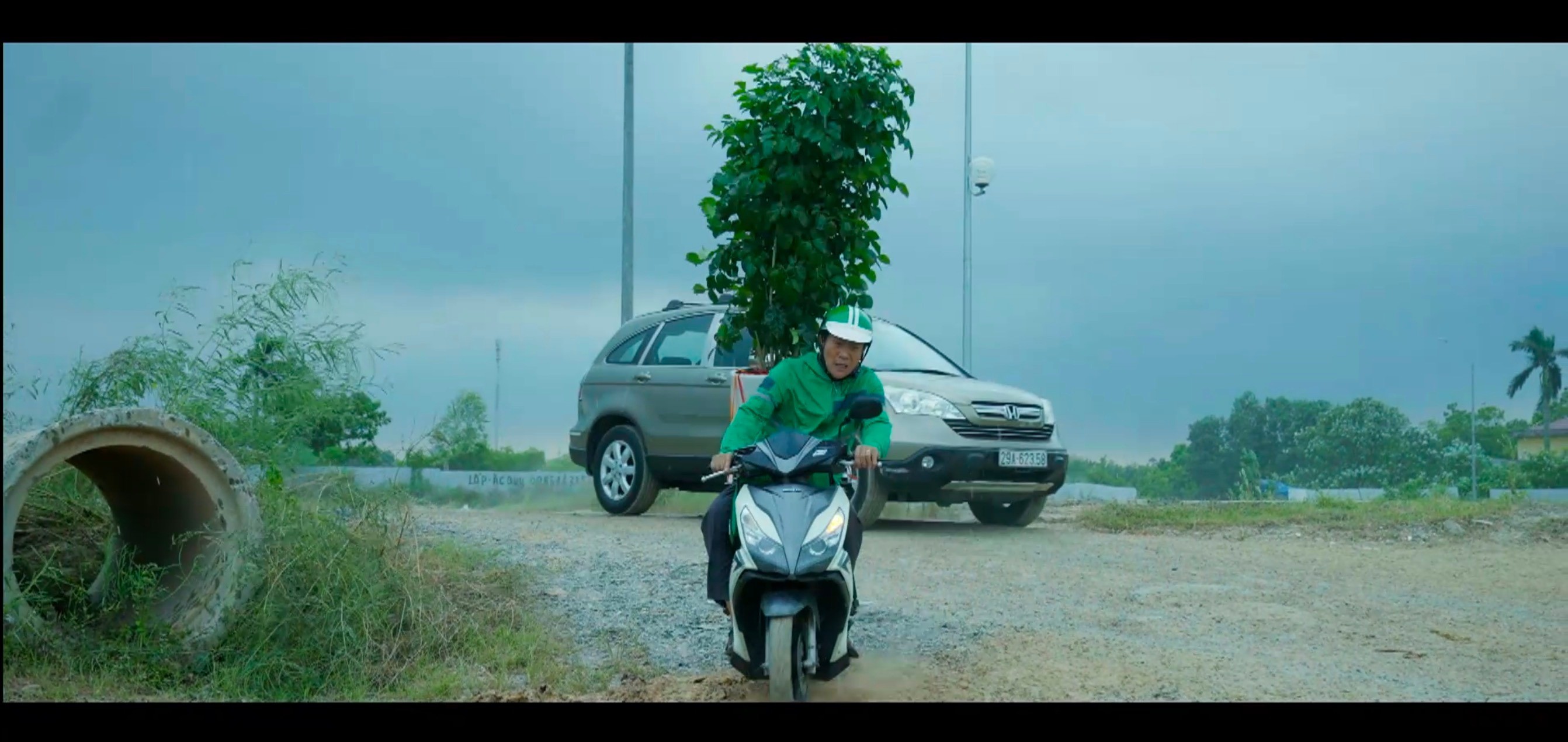 'Gia đình trái dấu' gây tranh cãi vì kịch bản ép buộc bi kịch?