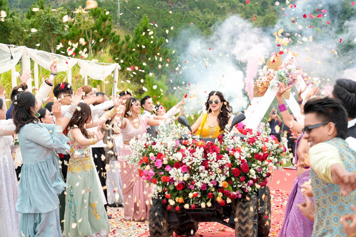 'Đám cưới kiểu Ấn Độ' của Khả Ngân trong 'Vạn dặm yêu em'