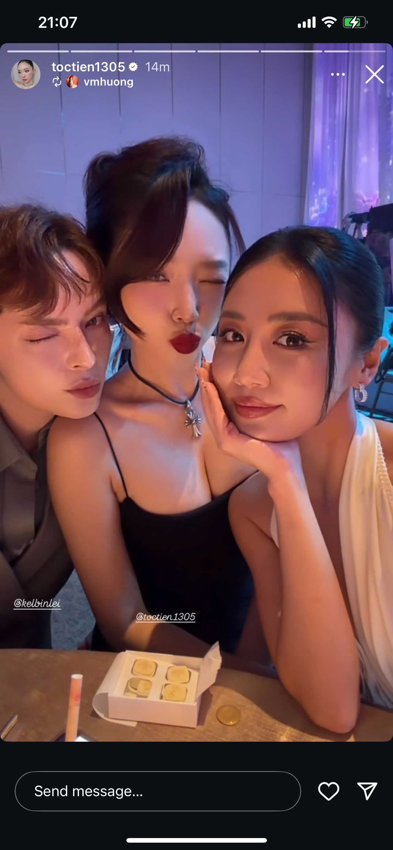 Fashionista Tiên Nguyễn chọn một thương hiệu Việt làm quà cưới