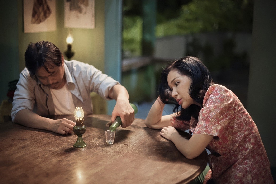 Không chịu làm người thứ ba 'âm thầm', Khả Như công khai phá vỡ chuyện tình của Võ Điền Gia Huy và Trâm Anh trong 'Ai thương ai mến'