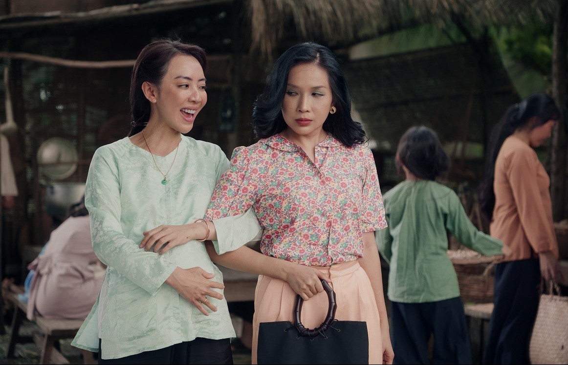 Không chịu làm người thứ ba 'âm thầm', Khả Như công khai phá vỡ chuyện tình của Võ Điền Gia Huy và Trâm Anh trong 'Ai thương ai mến'