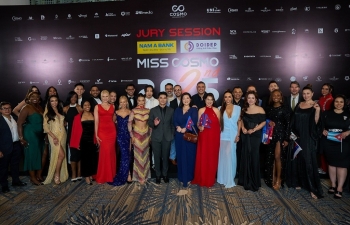 71 thí sinh 'Miss Cosmo 2025' gây dấu ấn mạnh mẽ tại đêm Jury Session