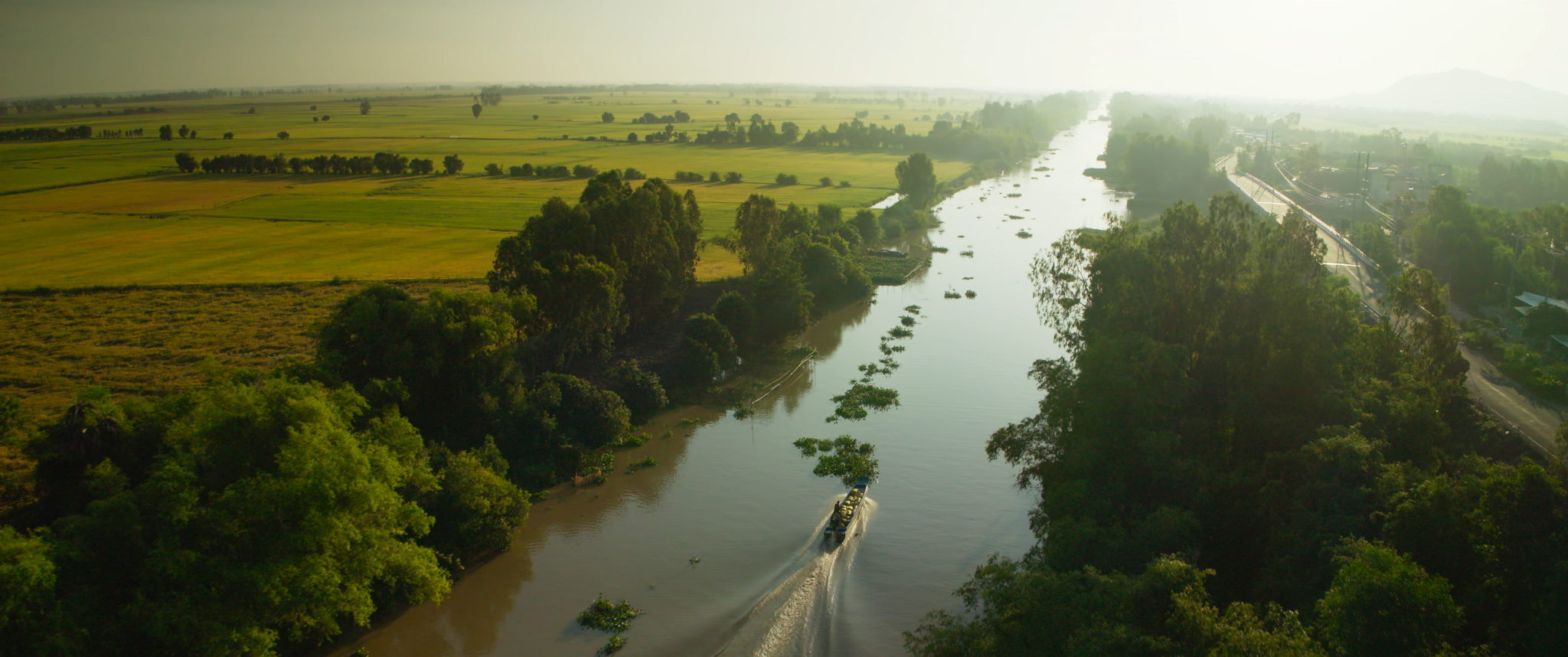 Mai Tài Phến chính thức 'chạm ngõ' điện ảnh với vai trò đạo diễn trong dự án phim mới của Mỹ Tâm