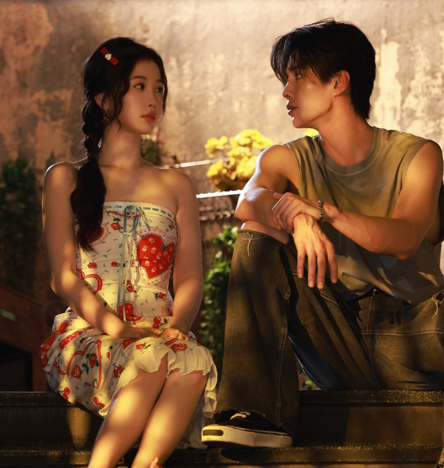 Phim của Ngu Thư Hân nhận ‘gạch đá’ vì cảnh 18+