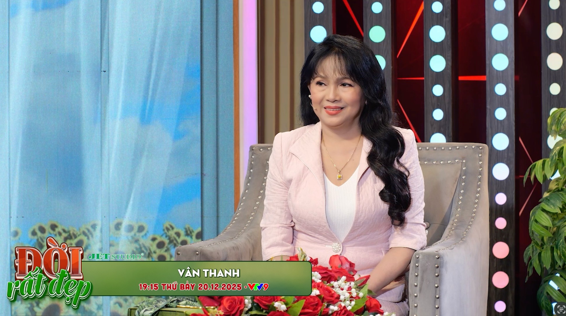 Từng sống trong sự sắp đặt, diễn viên Vân Thanh quyết đứng dậy làm lại cuộc đời, 40 tuổi mới tự kiếm được đồng tiền đầu tiên