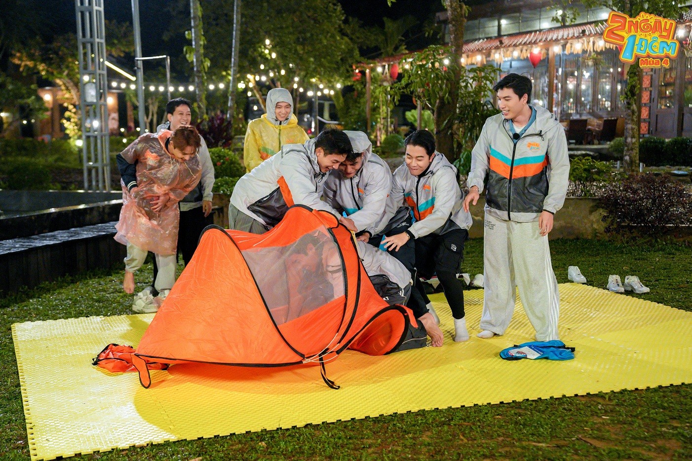 '2 ngày 1 đêm' tập 94: Hieuthuhai - Ngô Kiến Huy bẹo hình bẹo dạng 'làm trò mèo', Dương Lâm lo lắng cho anh em giữa trời lạnh