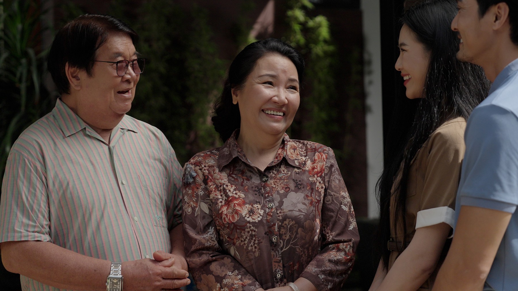 Nghệ sĩ Ngân Quỳnh: Từ 'người mẹ quốc dân' đến hành trình học cách 'buông tay' vì hạnh phúc của con