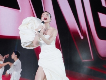 Hồ Ngọc Hà 'phục thù' với phiên bản 'Bang Bang' tại 'Miss Cosmo 2025'