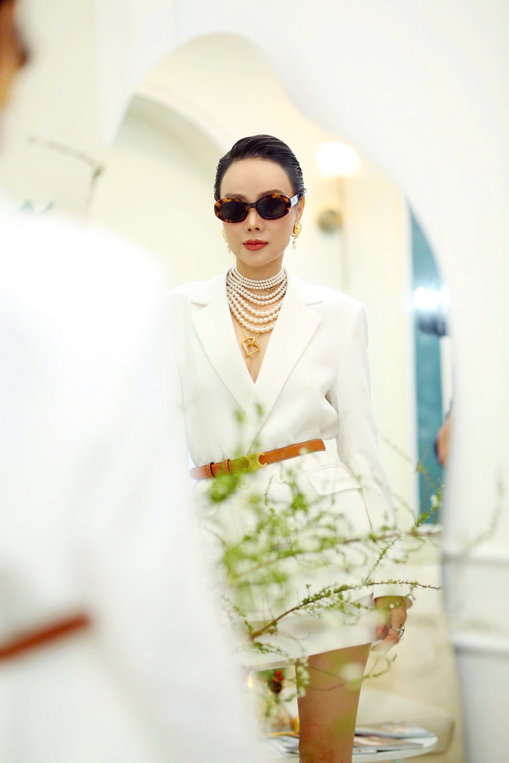 Sau biến cố, siêu mẫu Dương Yến Ngọc sẽ ra mắt sách và dự án cộng đồng vào đầu năm 2026