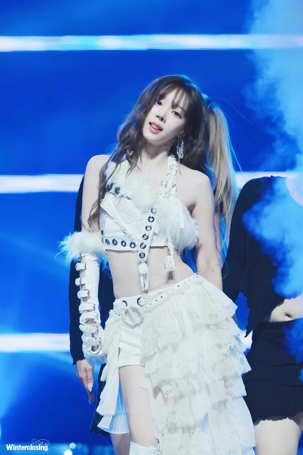 Winter (aespa) cố che giấu hình xăm đôi với Jungkook (BTS)?