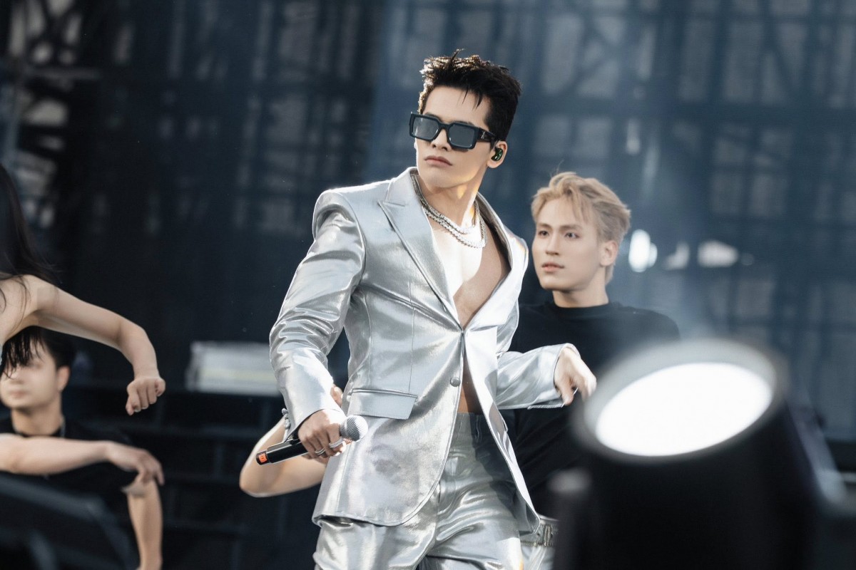 Quốc Thiên bị tố đạo nhái Seventeen?