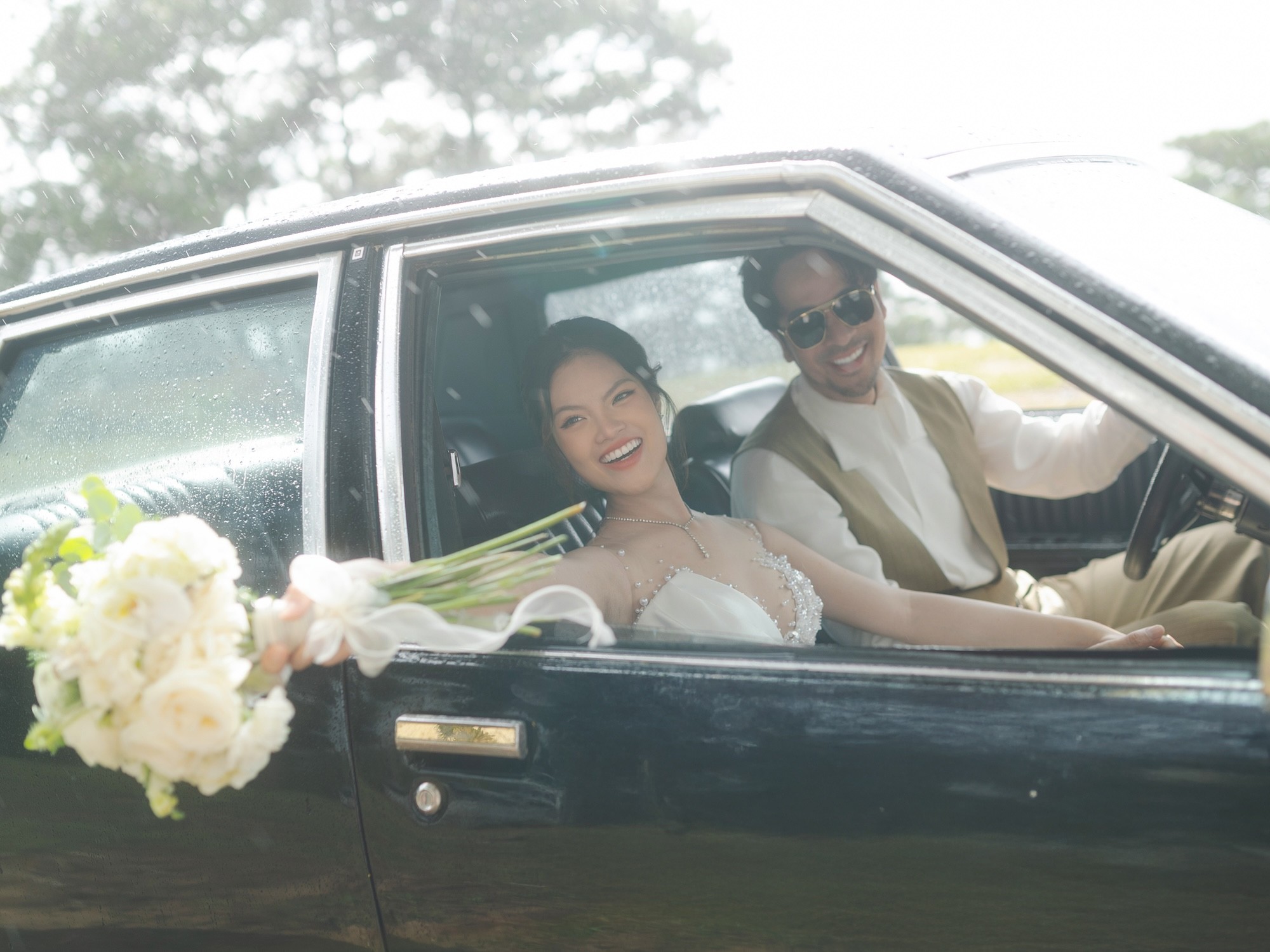 Cặp đôi Đoàn Minh Tài - Sunny Đan Ngọc: Chuyện tình bắt đầu từ tiếng gọi 'chú' và cái kết ngọt ngào