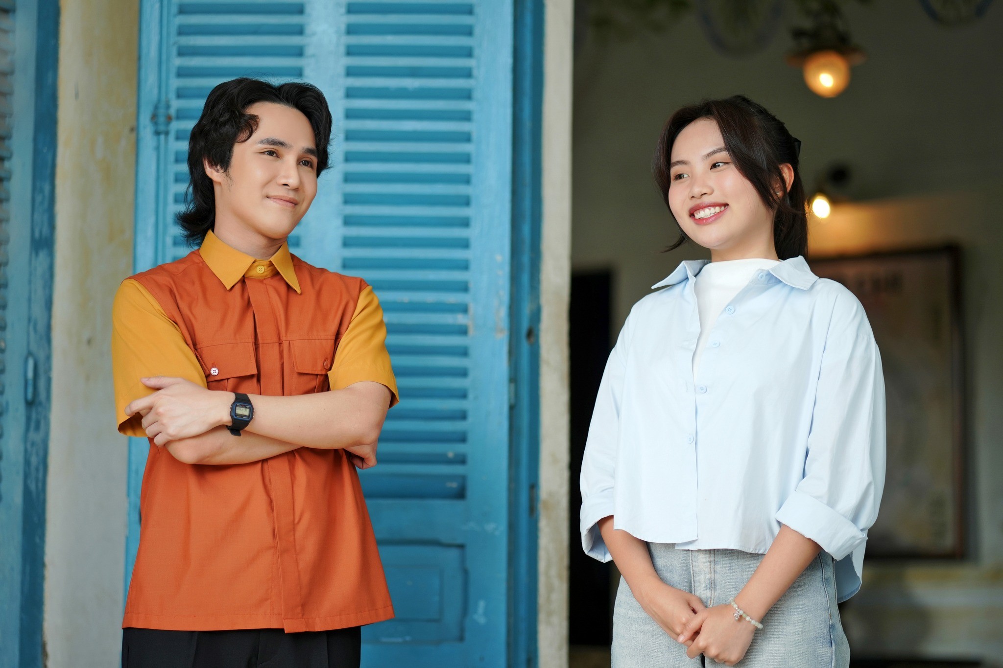 Huỳnh Lập giới thiệu phim điện ảnh 'Nghỉ hè sợ nghỉ hưu' qua First-look Poster lấy cảm hứng từ tranh cổ động