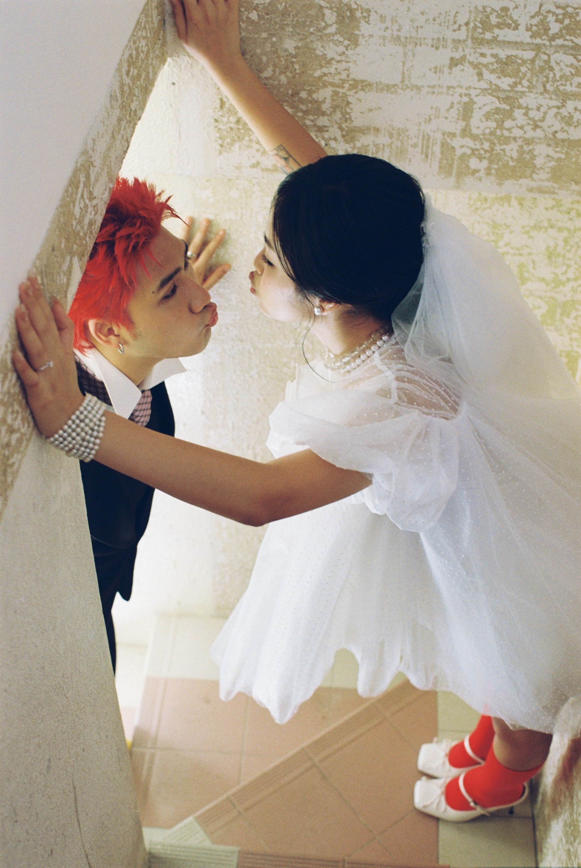 Bùng nổ mạng xã hội với khoảnh khắc cầu hôn giữa show 'Những thành phố mơ màng' của 52Hz và Rio