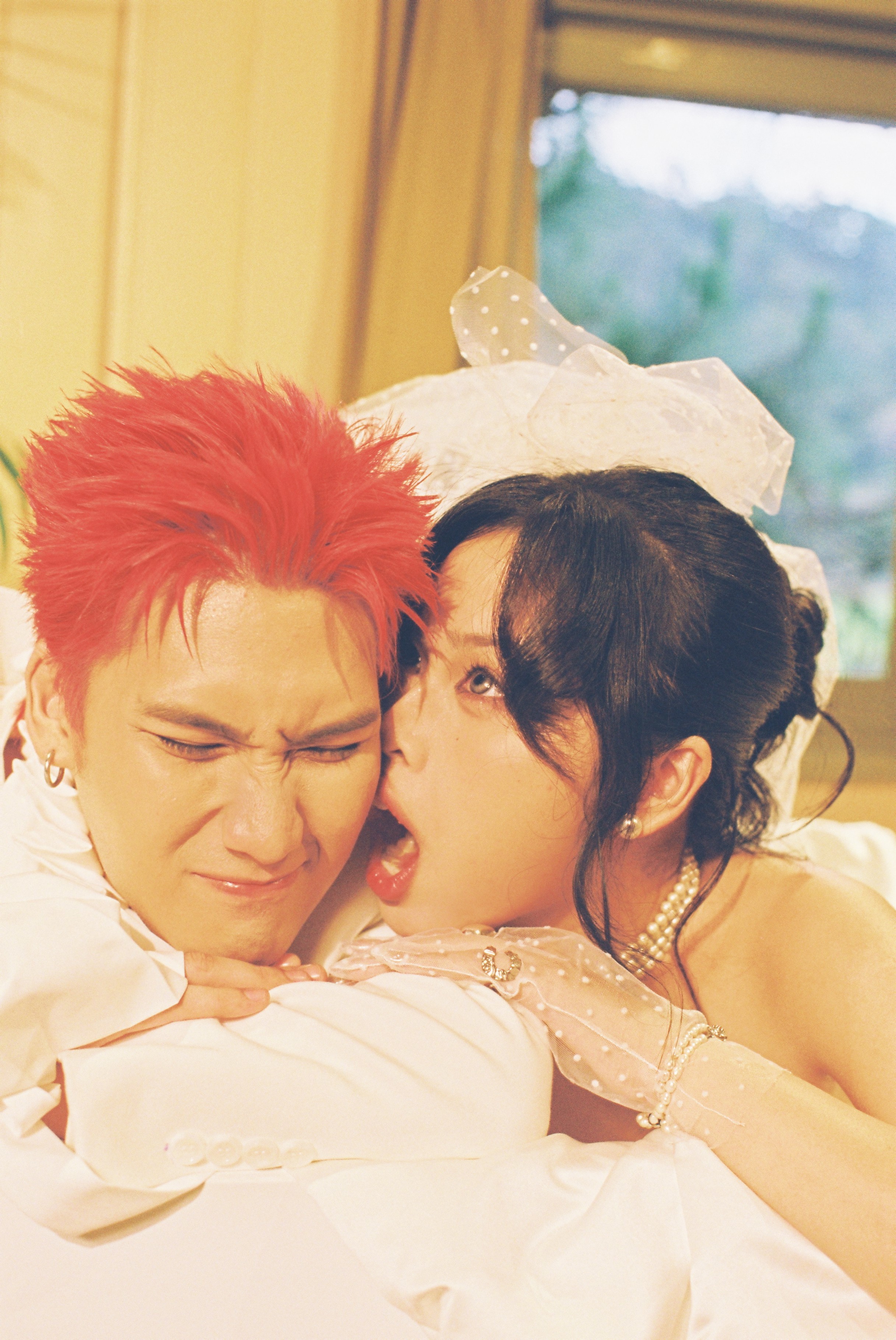 Bùng nổ mạng xã hội với khoảnh khắc cầu hôn giữa show 'Những thành phố mơ màng' của 52Hz và Rio