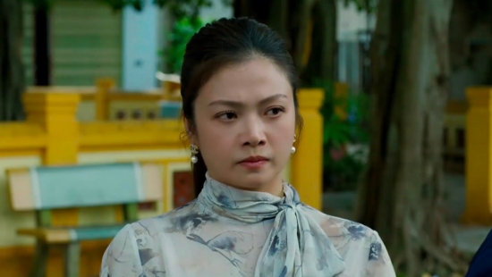 'Đẻ một lần được cả trai lẫn gái': Câu mắng của bà Ánh trong 'Gia đình trái dấu' gây tranh cãi