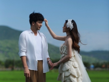 Đoàn Minh Tài và vợ tất bật chuẩn bị hôn lễ, hé lộ ảnh cưới tại Nha Trang