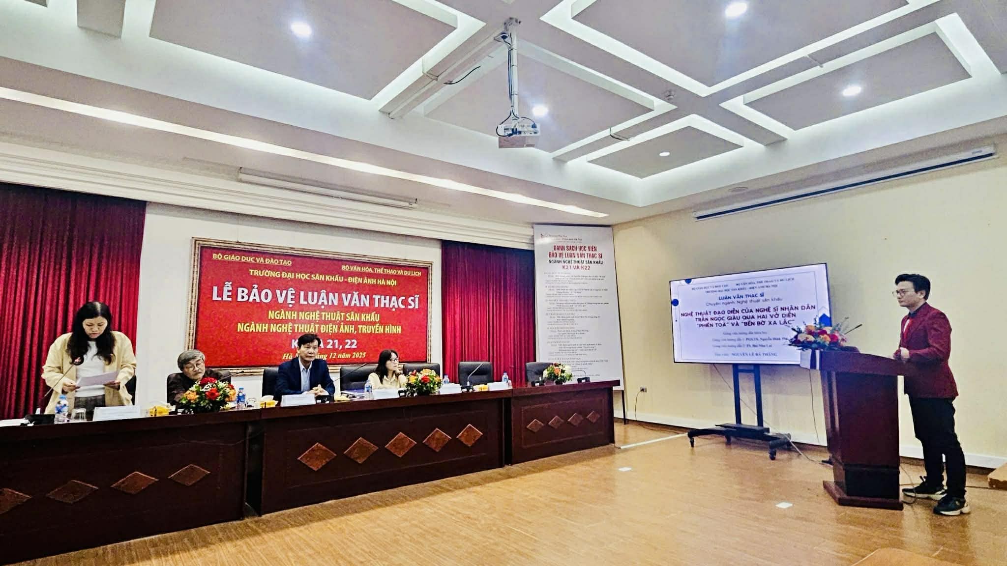 Tân Thạc sĩ Nguyễn Lê Bá Thắng với chặng đường đi tìm tri thức song hành cùng nghệ thuật