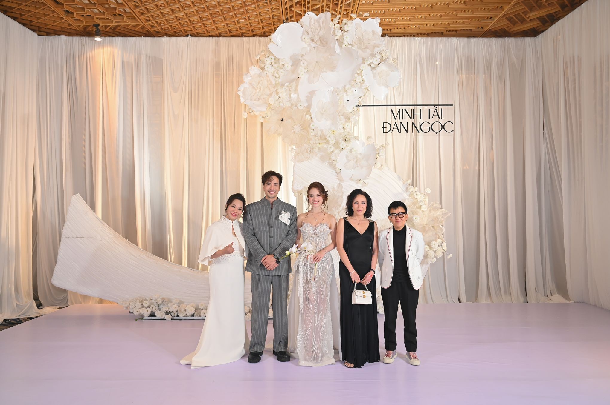 Dàn sao Việt hội tụ trong lễ cưới Đoàn Minh Tài và Sunny Đan Ngọc