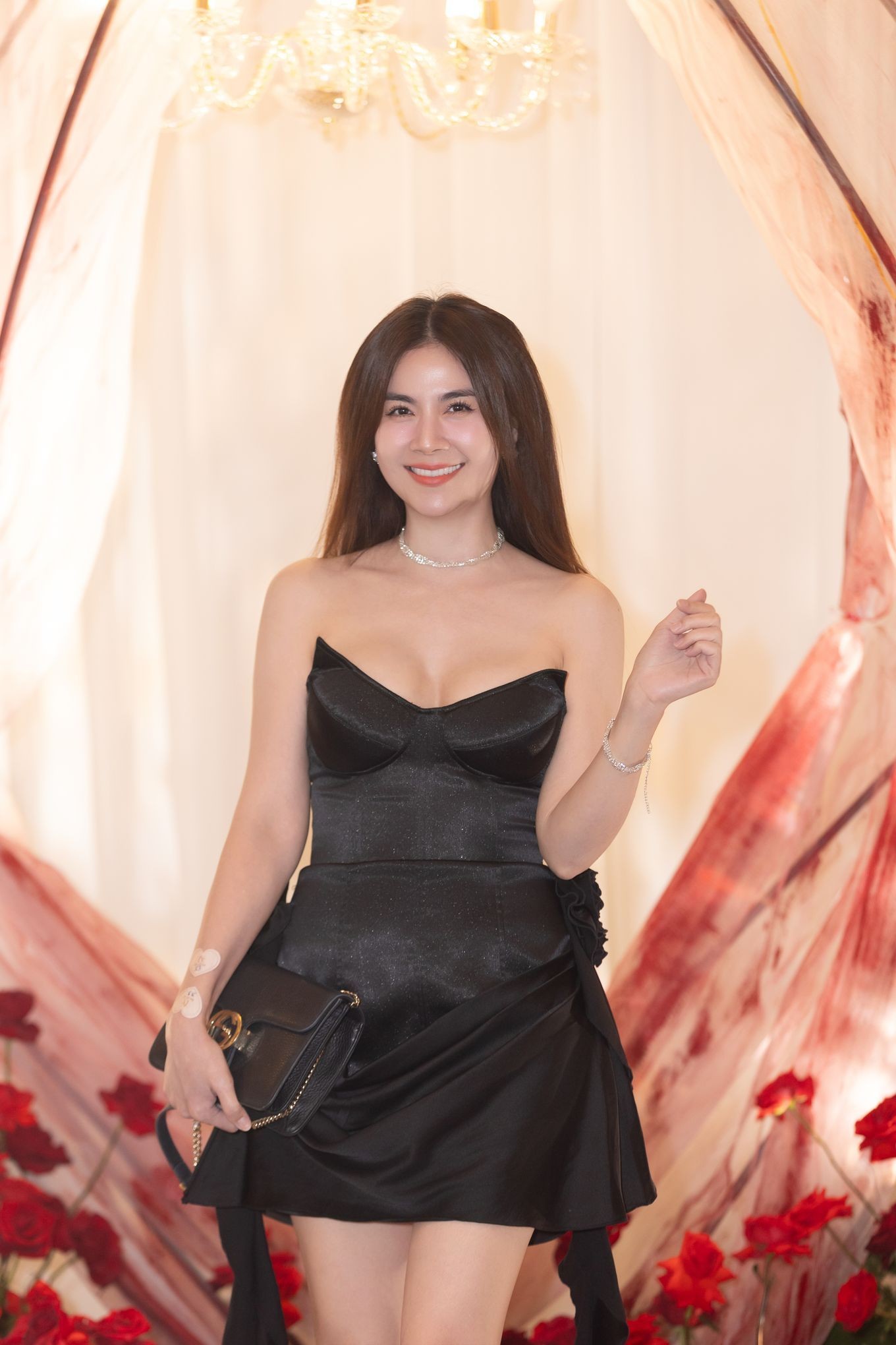 Dàn sao Việt hội tụ trong lễ cưới Đoàn Minh Tài và Sunny Đan Ngọc