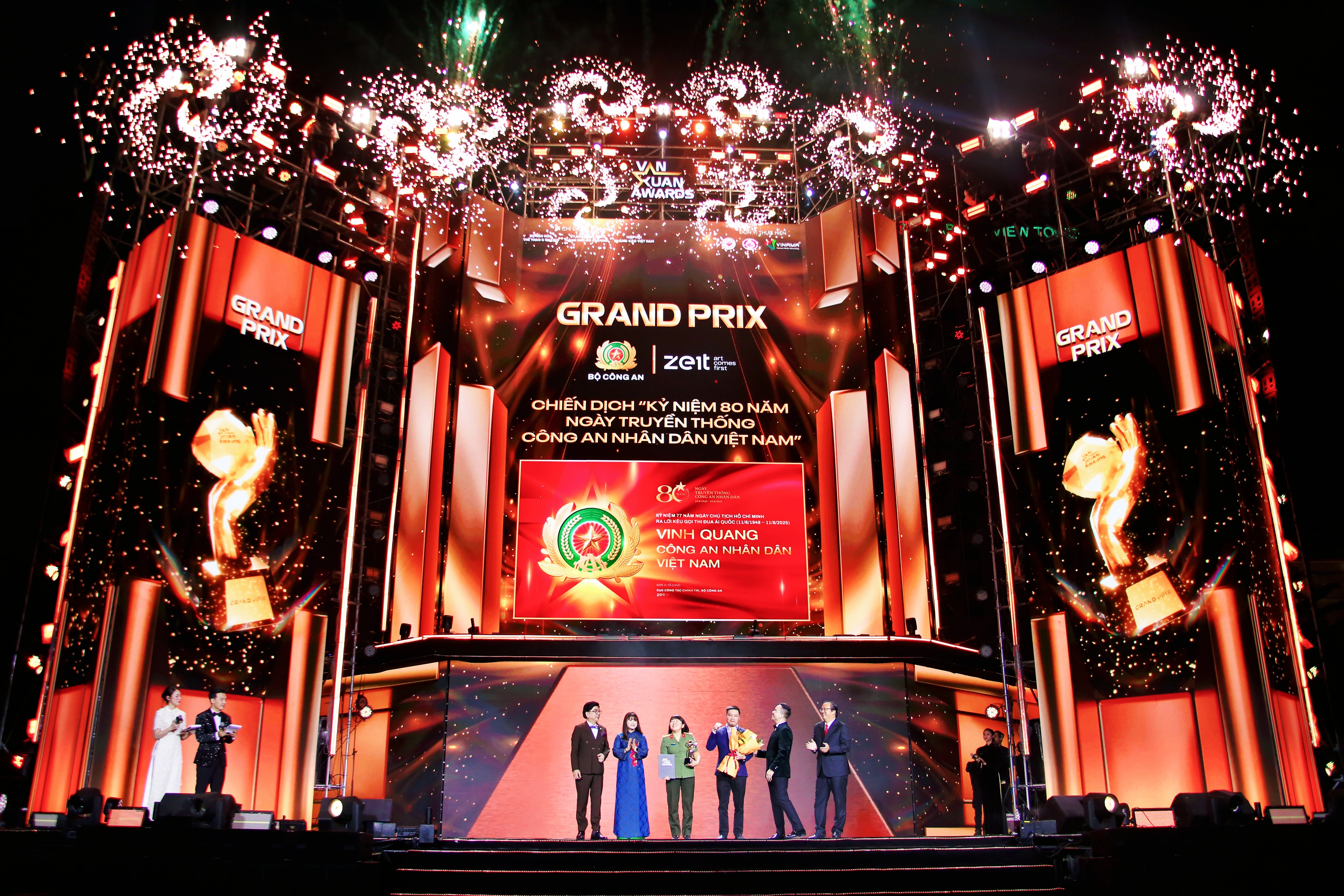 Chiến dịch 'Kỷ niệm 80 năm Ngày truyền thống Công an nhân dân' đoạt giải thưởng danh giá nhất tại Vạn Xuân Awards 2025