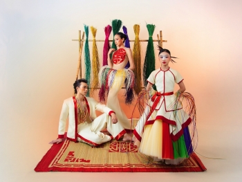 NTK Bùi Hoàng Ân ra mắt BST mới: Hơi thở làng chiếu Định Yên trong thời trang đương đại