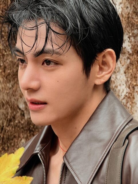 V (BTS) là một trong những người giàu nhất sàn chứng khoán Hàn Quốc