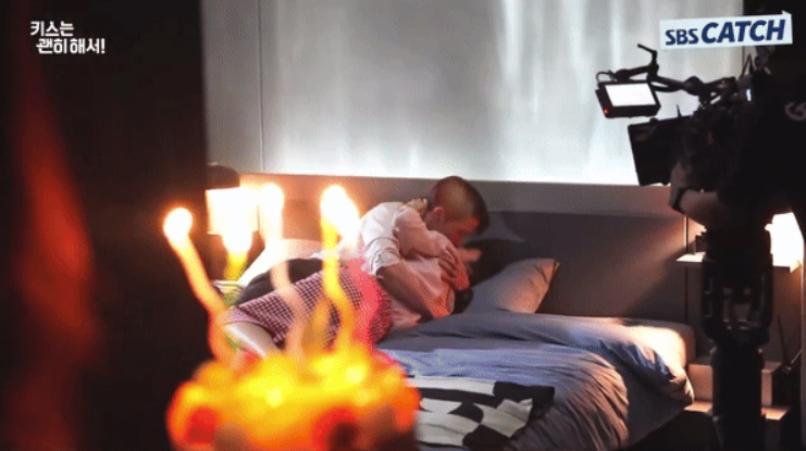 'Dynamite Kiss' kết thúc viên mãn, hậu trường cảnh tình cảm gây bão mạng