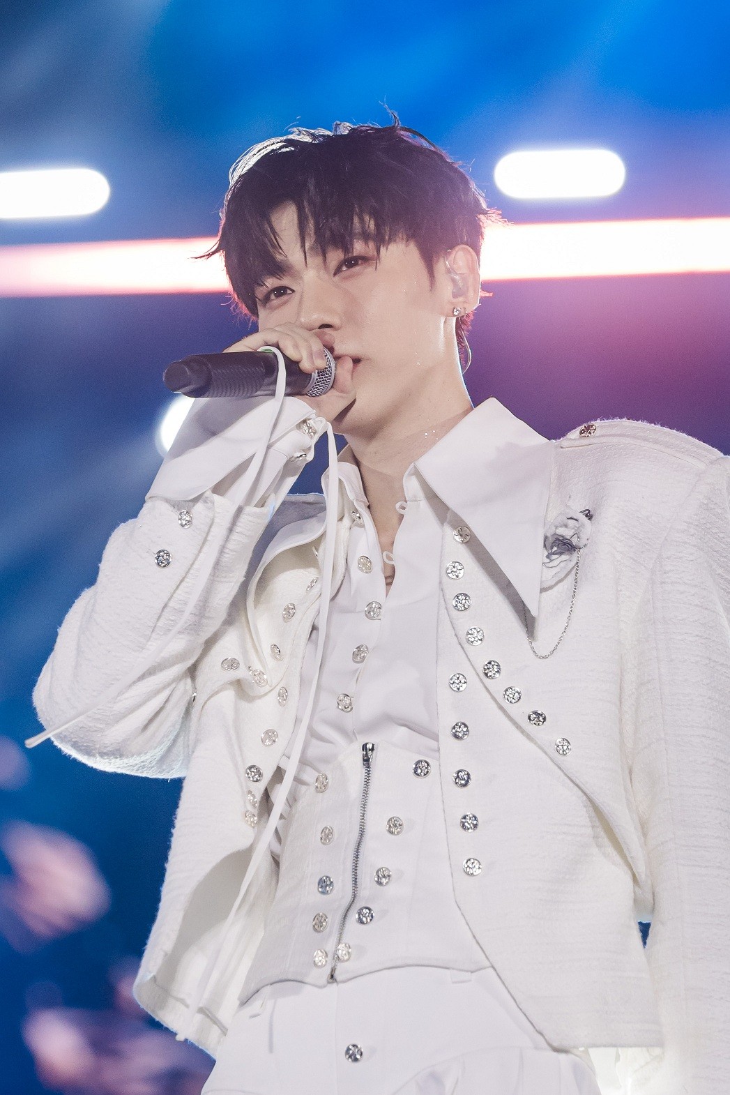 'Anh trai 'Say Hi' 2025 - A Merry X'Mas Concert, First Date Ever' mang tới loạt hit từng thống lĩnh các BXH âm nhạc