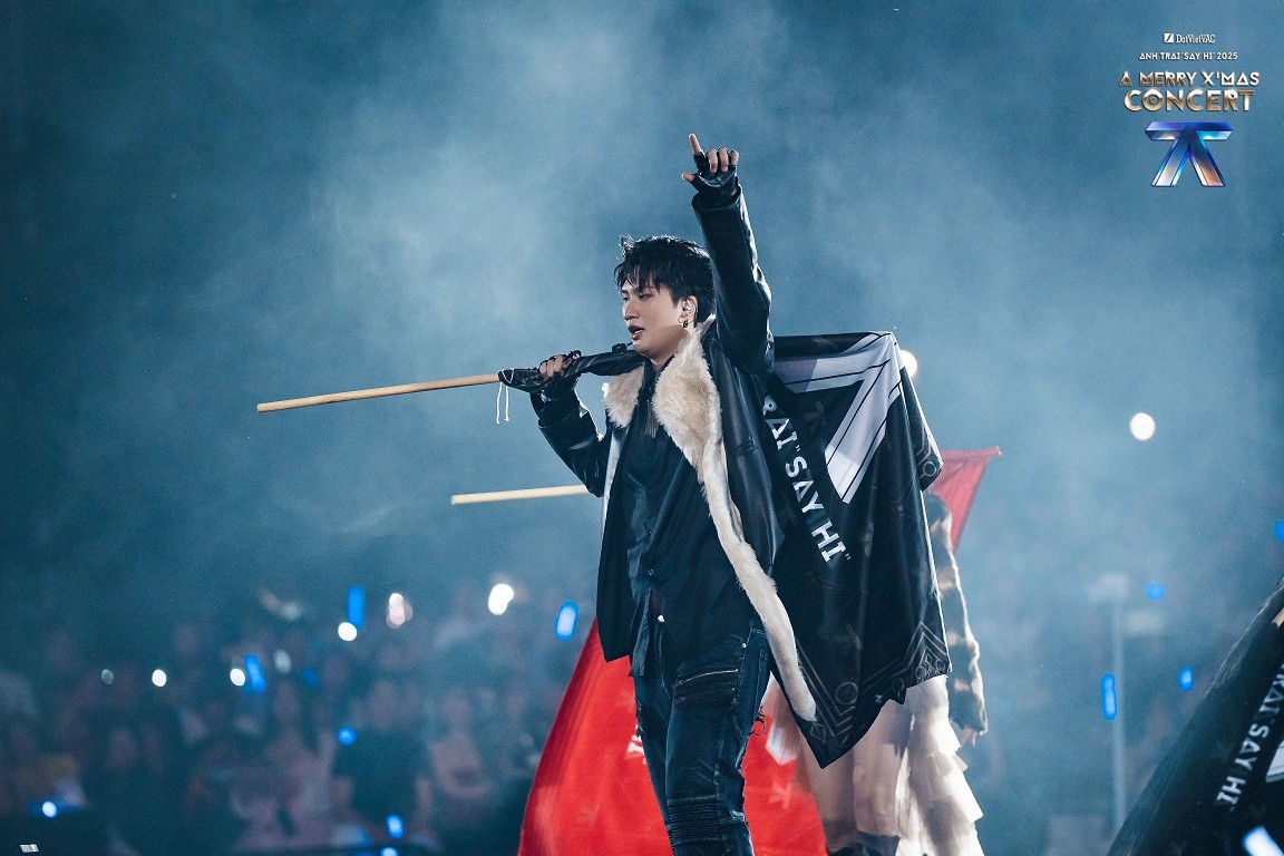 'Anh trai 'Say Hi' 2025 - A Merry X'Mas Concert, First Date Ever' mang tới loạt hit từng thống lĩnh các BXH âm nhạc