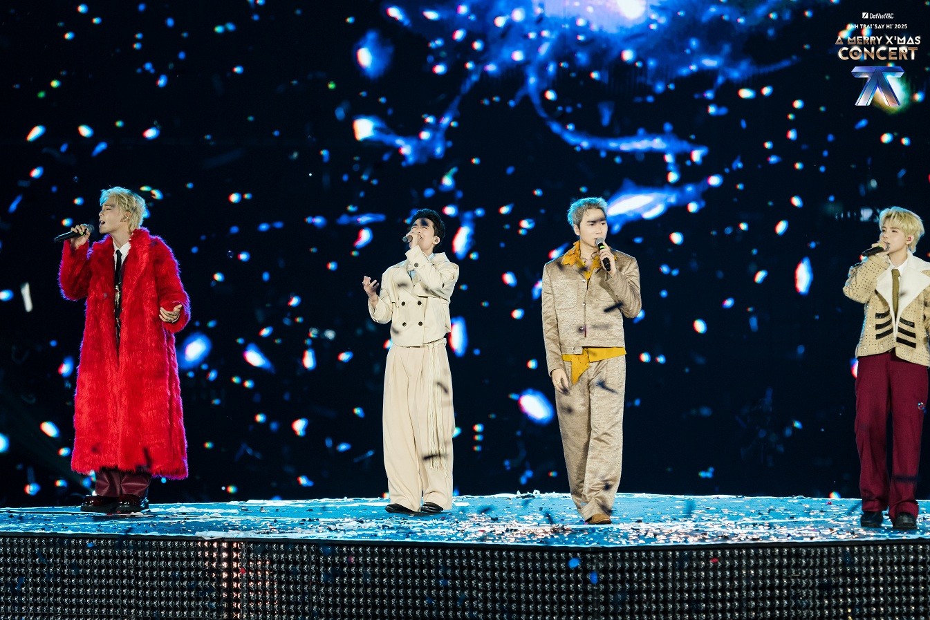 'Anh trai 'Say Hi' 2025 - A Merry X'Mas Concert, First Date Ever' mang tới loạt hit từng thống lĩnh các BXH âm nhạc