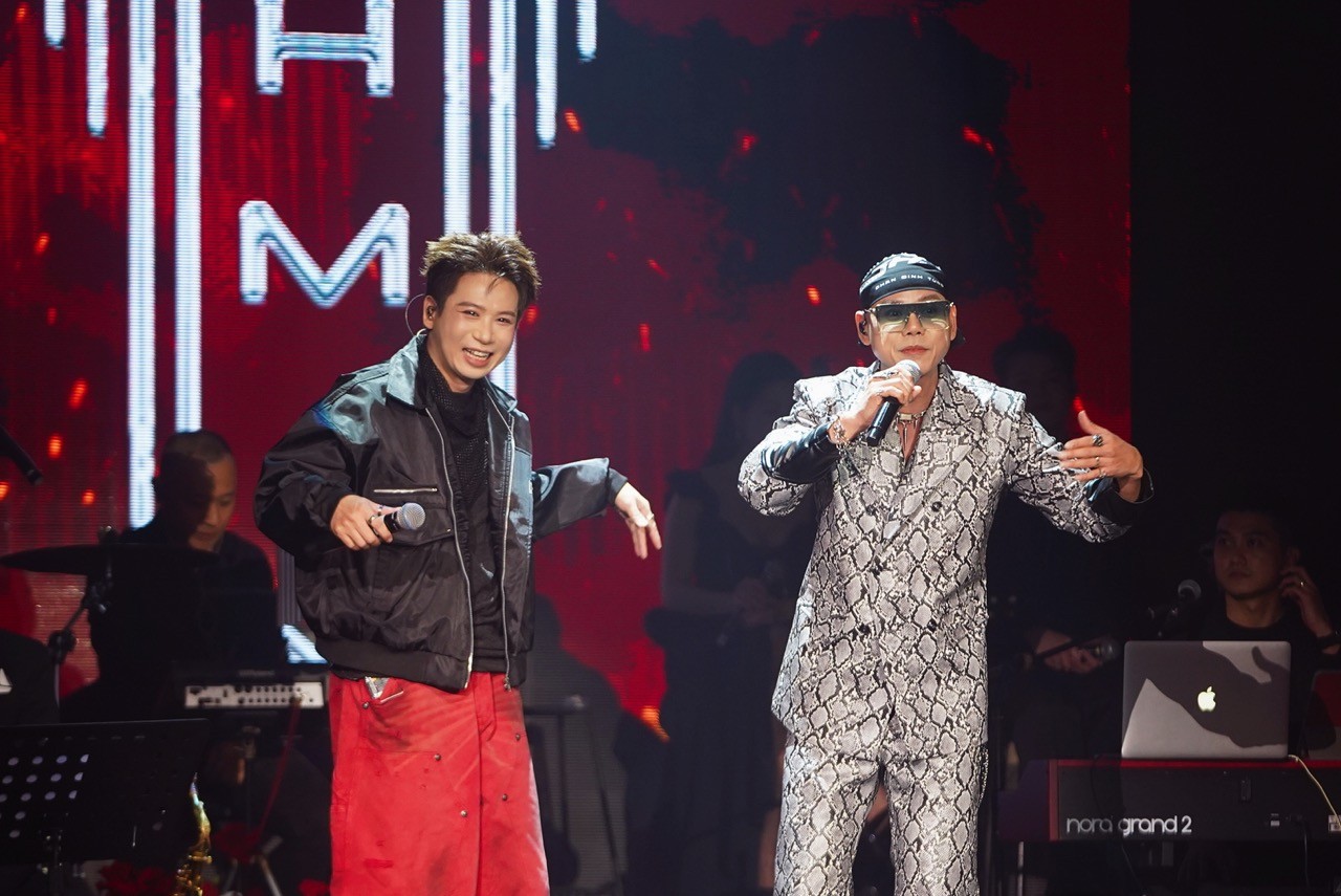 Phan Đinh Tùng mời 5 Anh tài cùng góp giọng trong 'Đinh Show' mừng sinh nhật tuổi 50