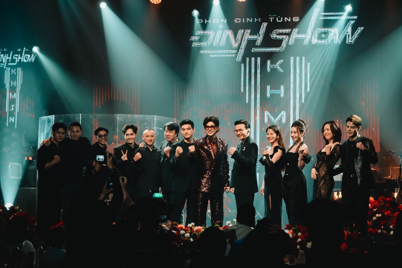 Phan Đinh Tùng mời 5 Anh tài cùng góp giọng trong 'Đinh Show' mừng sinh nhật tuổi 50