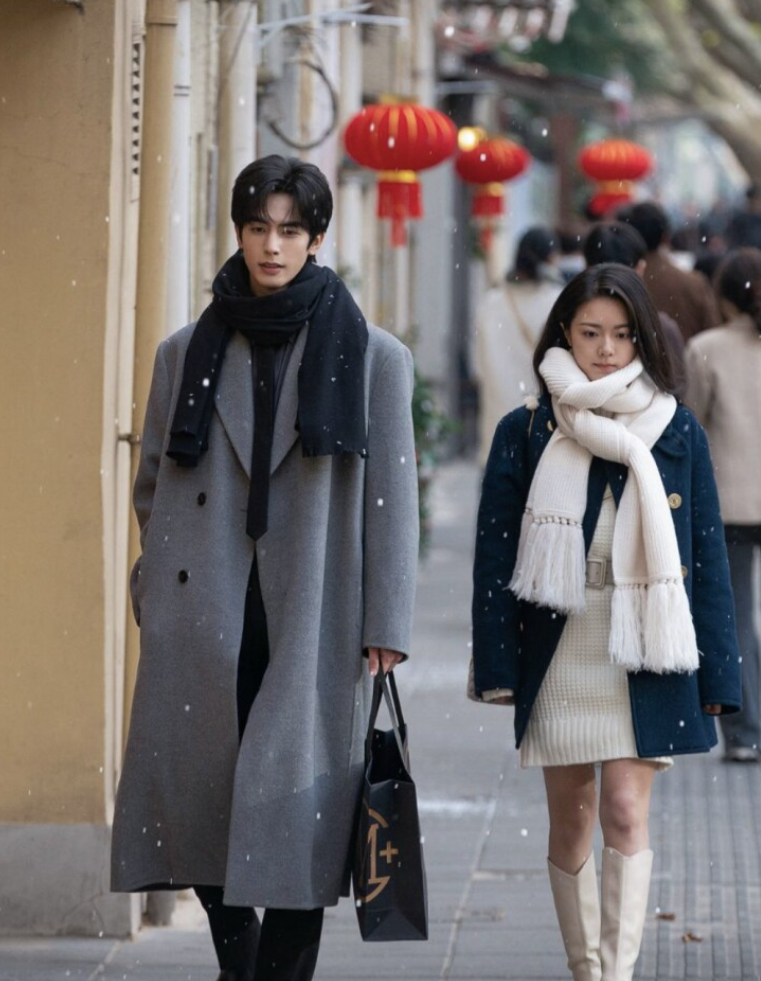 Triệu Kim Mạch bị 'quay lưng' khi nhận vai nữ chính phim ngôn tình